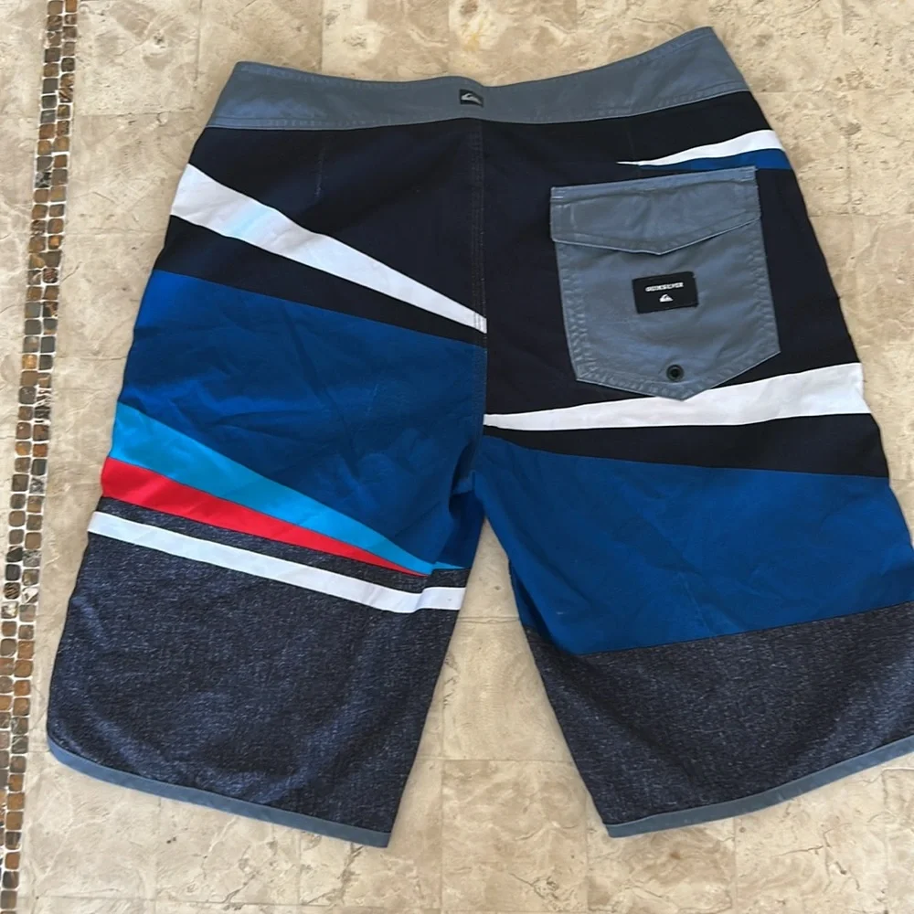Quiksilver Men's‎ Striped Swim /BoardShorts - Blue, Red, Black Size 30